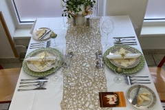 Jak upravit vánoční tabuli pro dva